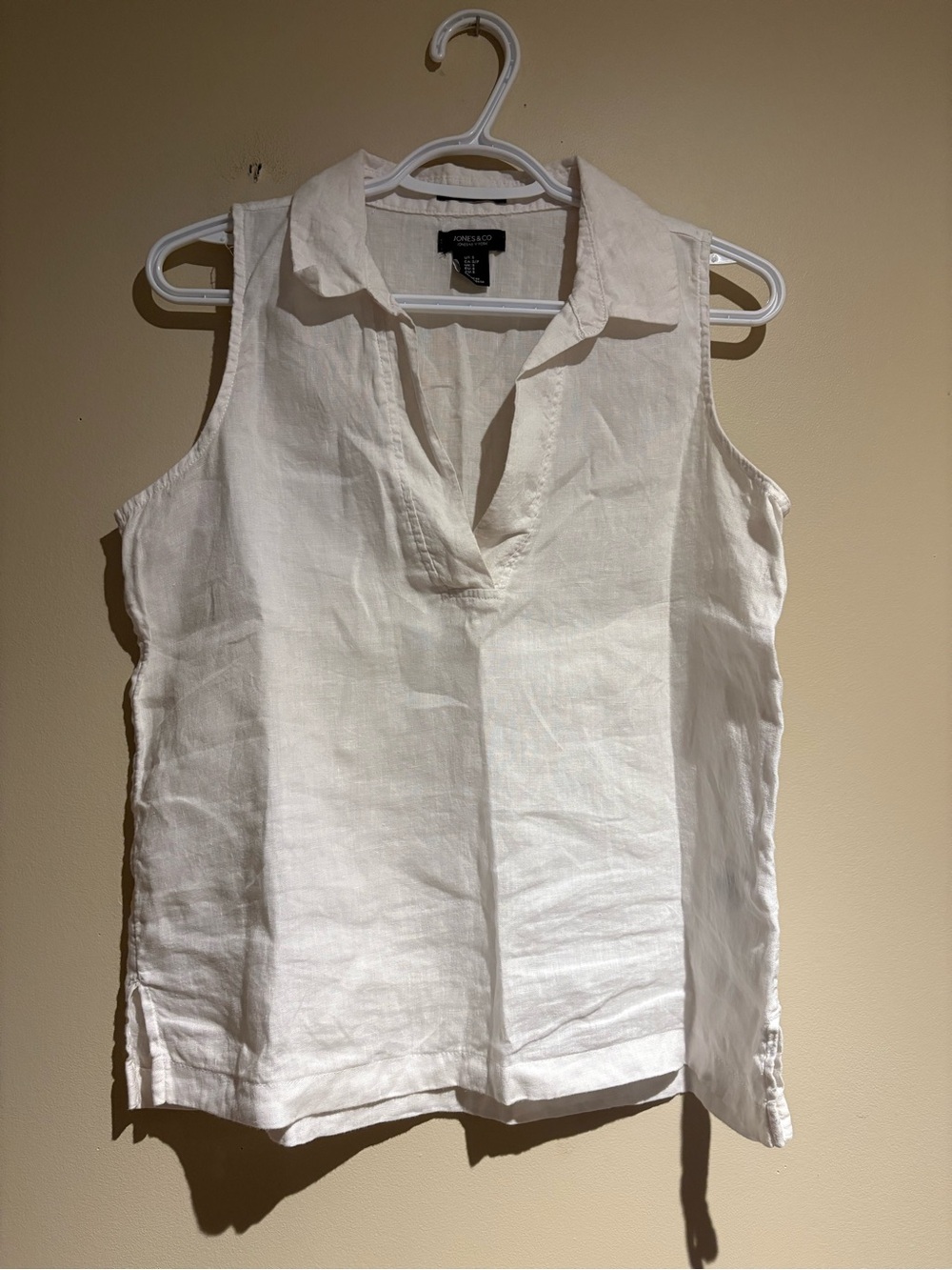 100% Linen Jones & Co White Linen Sleeveless V-Neck Top Lightweight Breathable S
